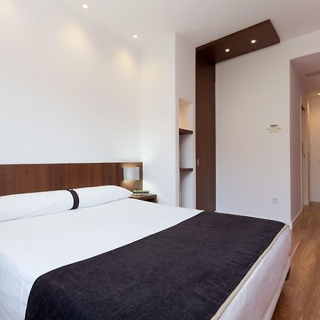 ולנסיה Hotel Olympia Universidades מראה חיצוני תמונה