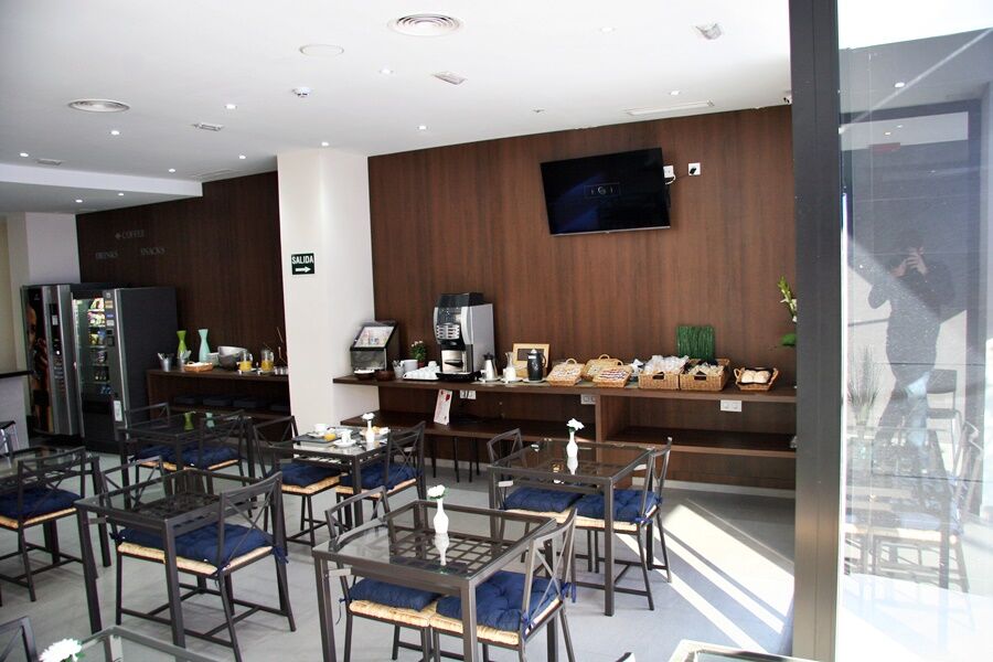 ולנסיה Hotel Olympia Universidades מראה חיצוני תמונה